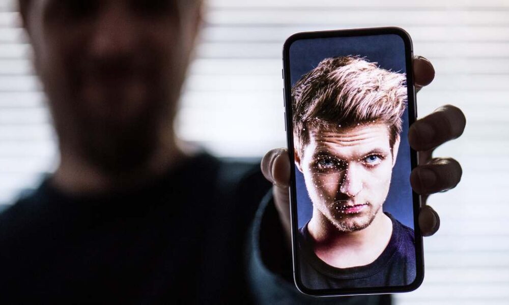 iPhone face id